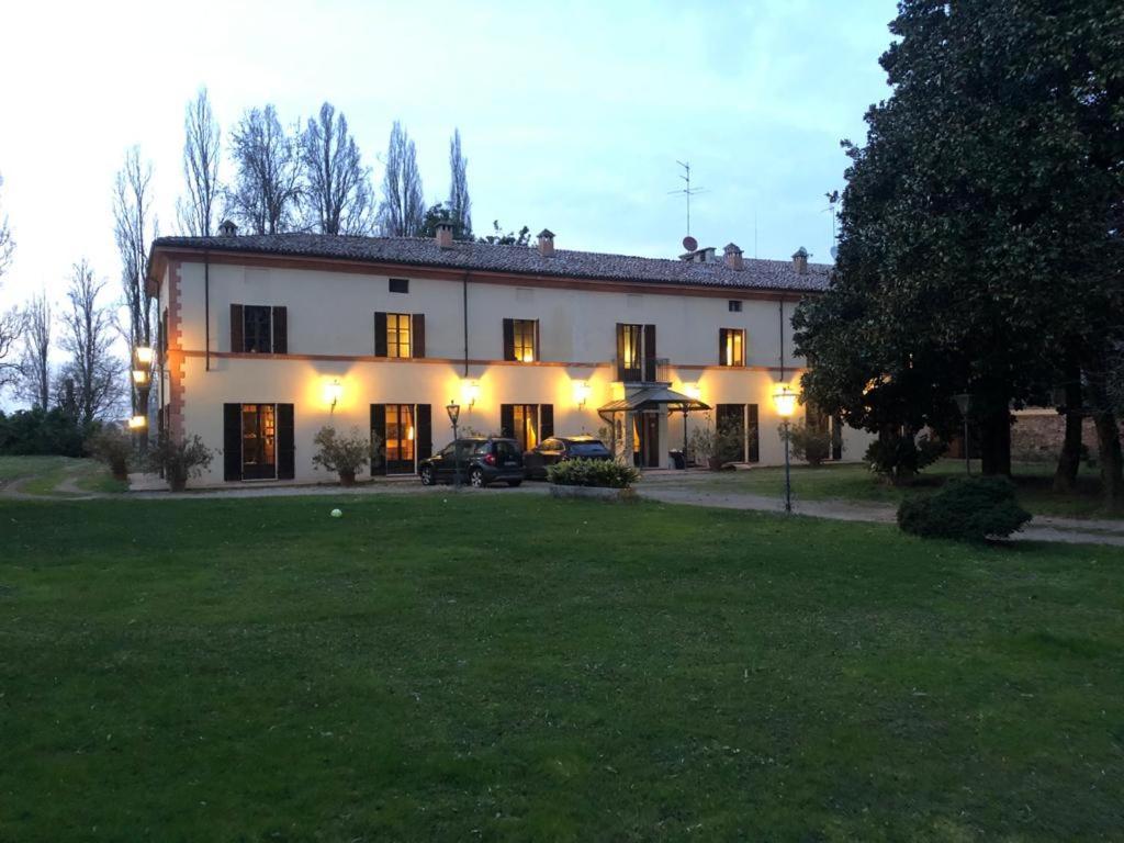 Villa Dom Piacenza Exterior foto